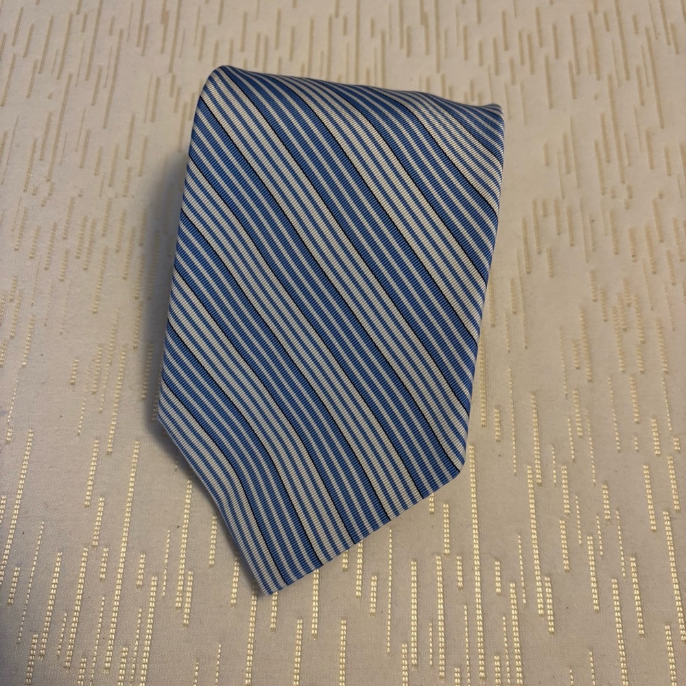 Brooks Brothers Men’s Tie Baby Blue Stripes